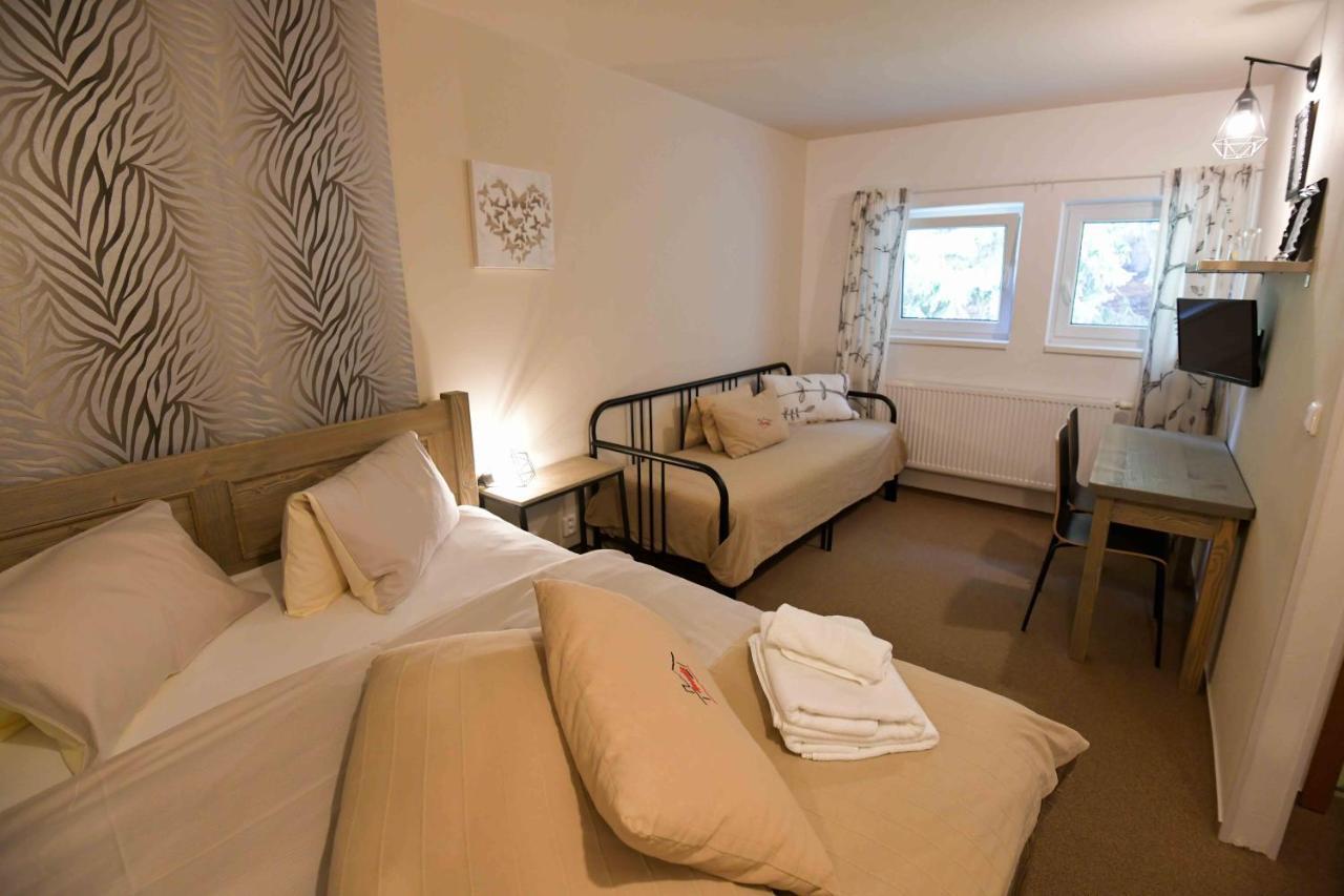 Pension Renata Гаррахов Экстерьер фото
