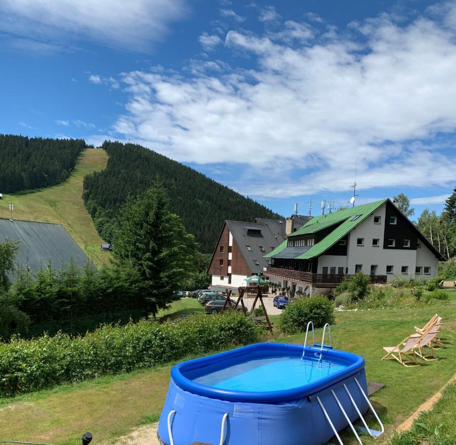 Pension Renata Гаррахов Экстерьер фото